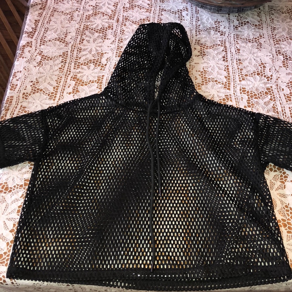Black Crop mesh shirt